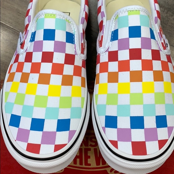 VANS CLASSIC SLIP ON CHECKERBOARD RAINBOW WMNS - Picture 10 of 16